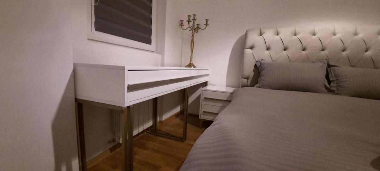 Luxury Apartment Iva II スコピエ エクステリア 写真